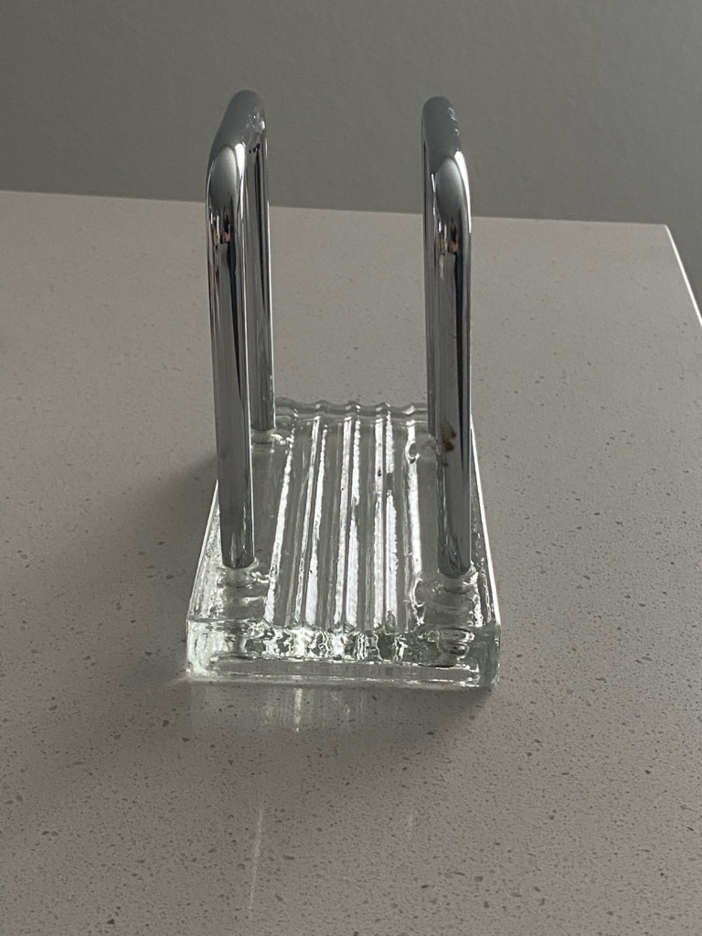 Vintage napkin holder with a solid glass base - Picture 2 of 5